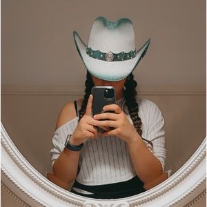 Meet your Posher, Mackayla